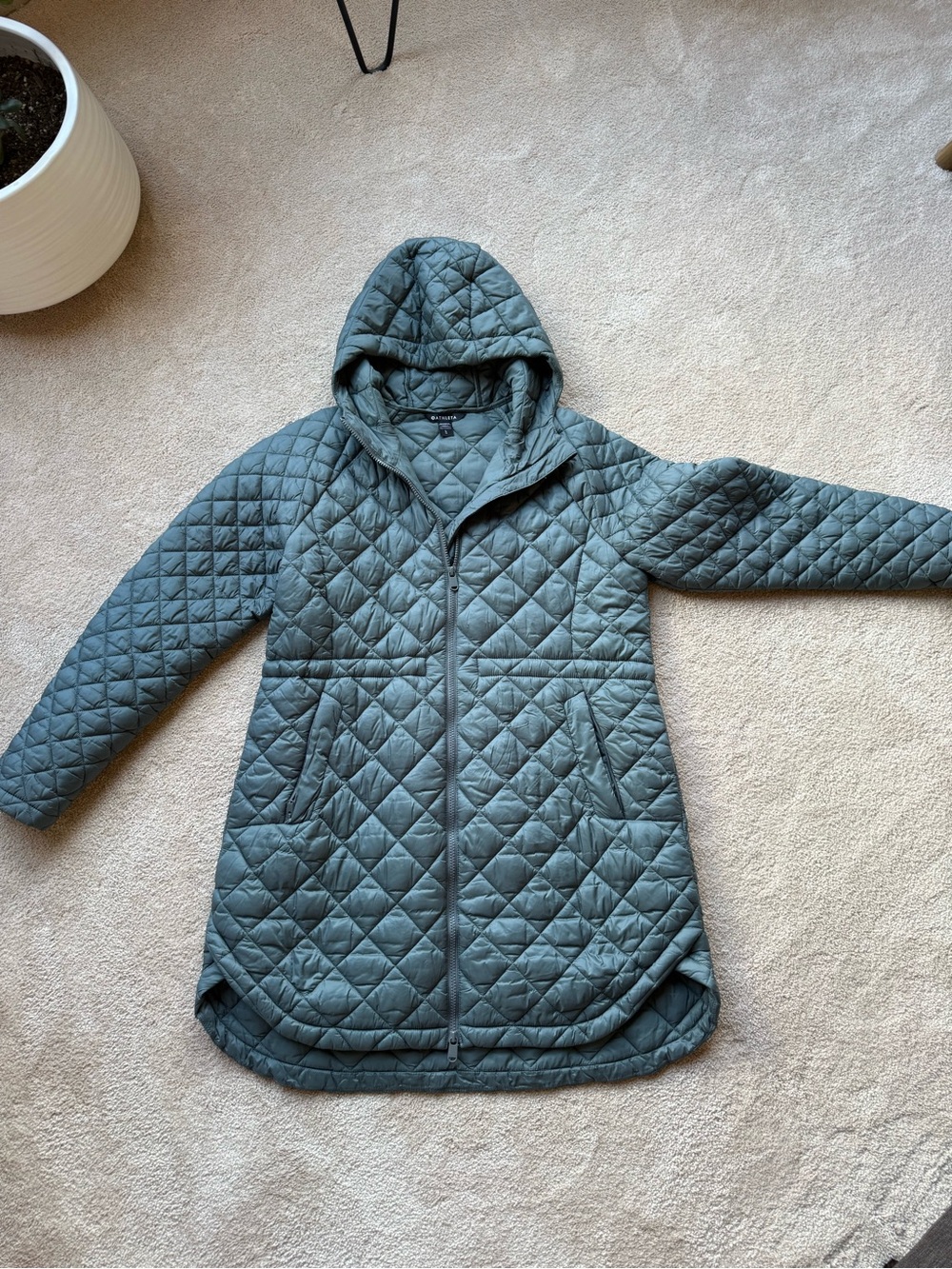 Athletica Whisperer Featherless Parka in Metropolis Gray - Large
